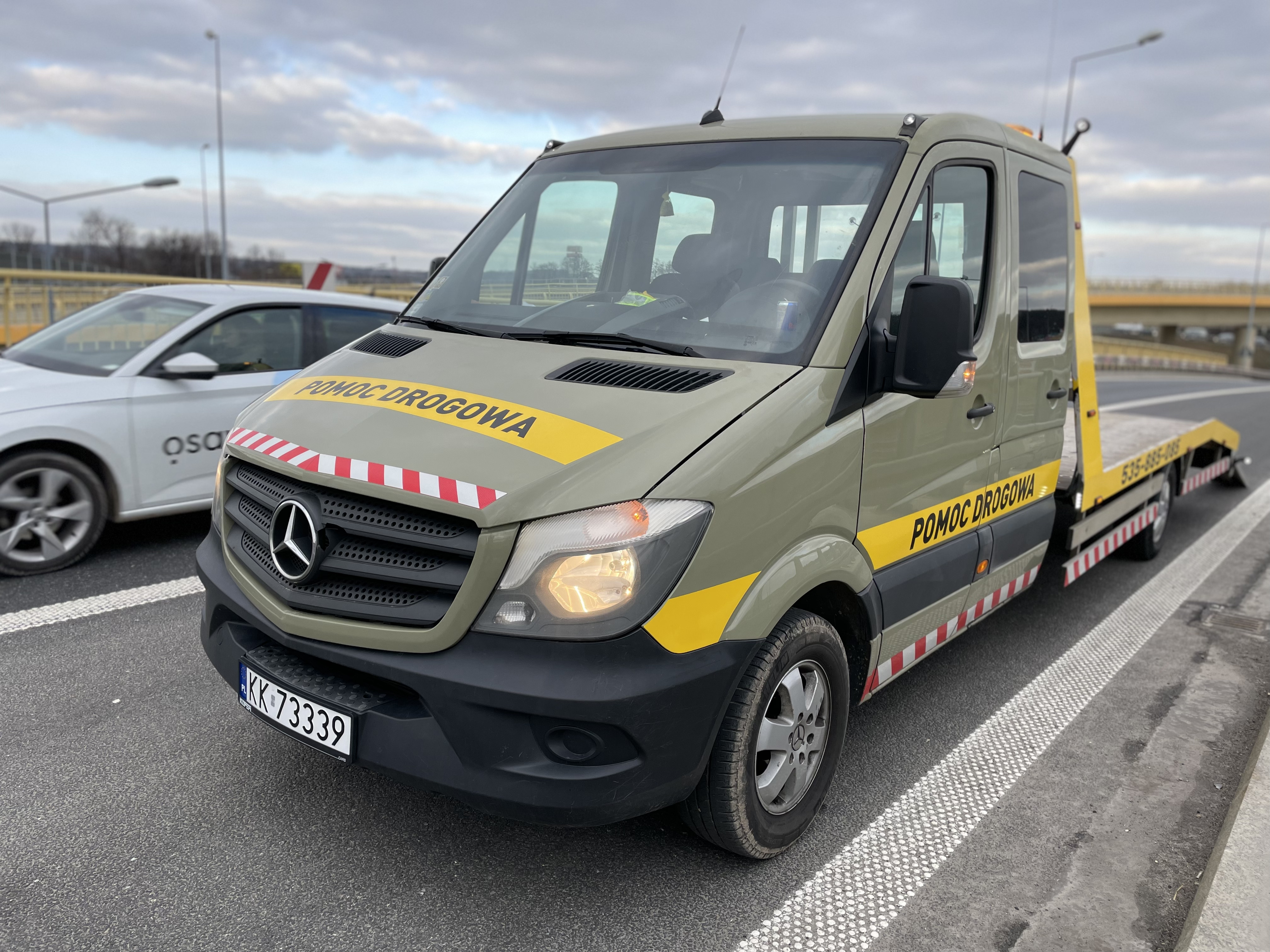 Laweta Kocmyrzów Pomoc Drogowa