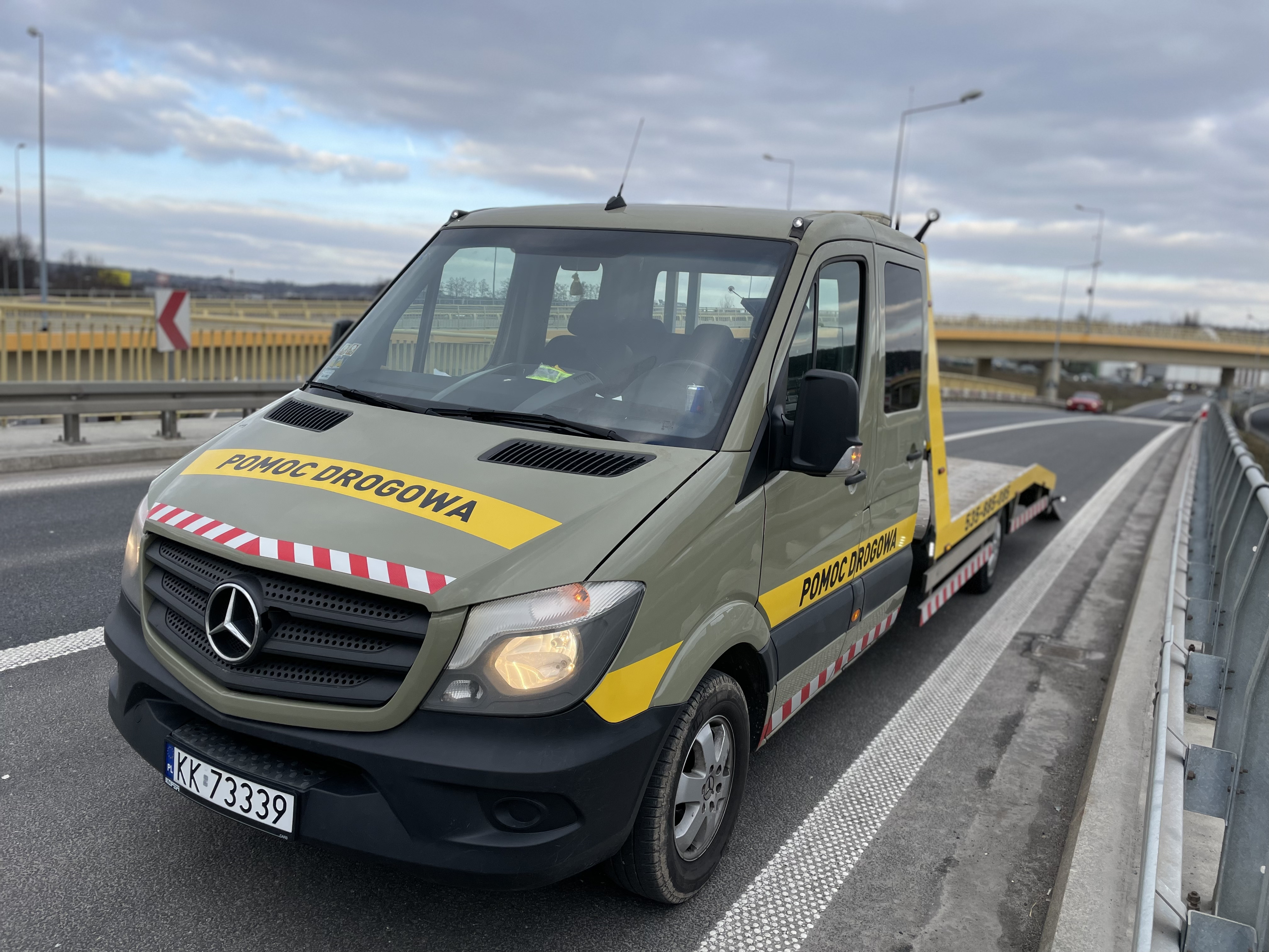 Laweta Chrzanów Pomoc Drogowa