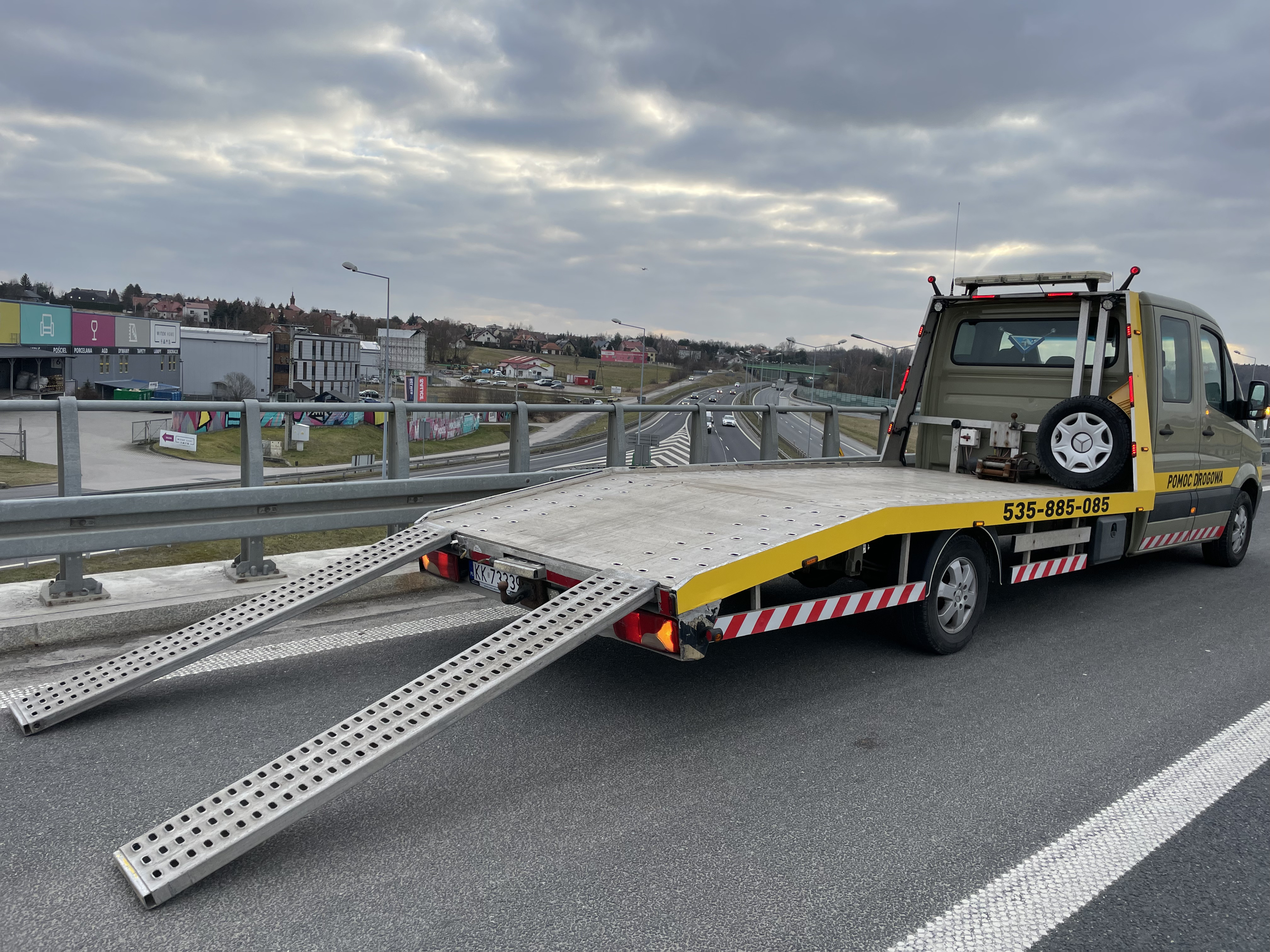 Laweta Czernichów Pomoc Drogowa