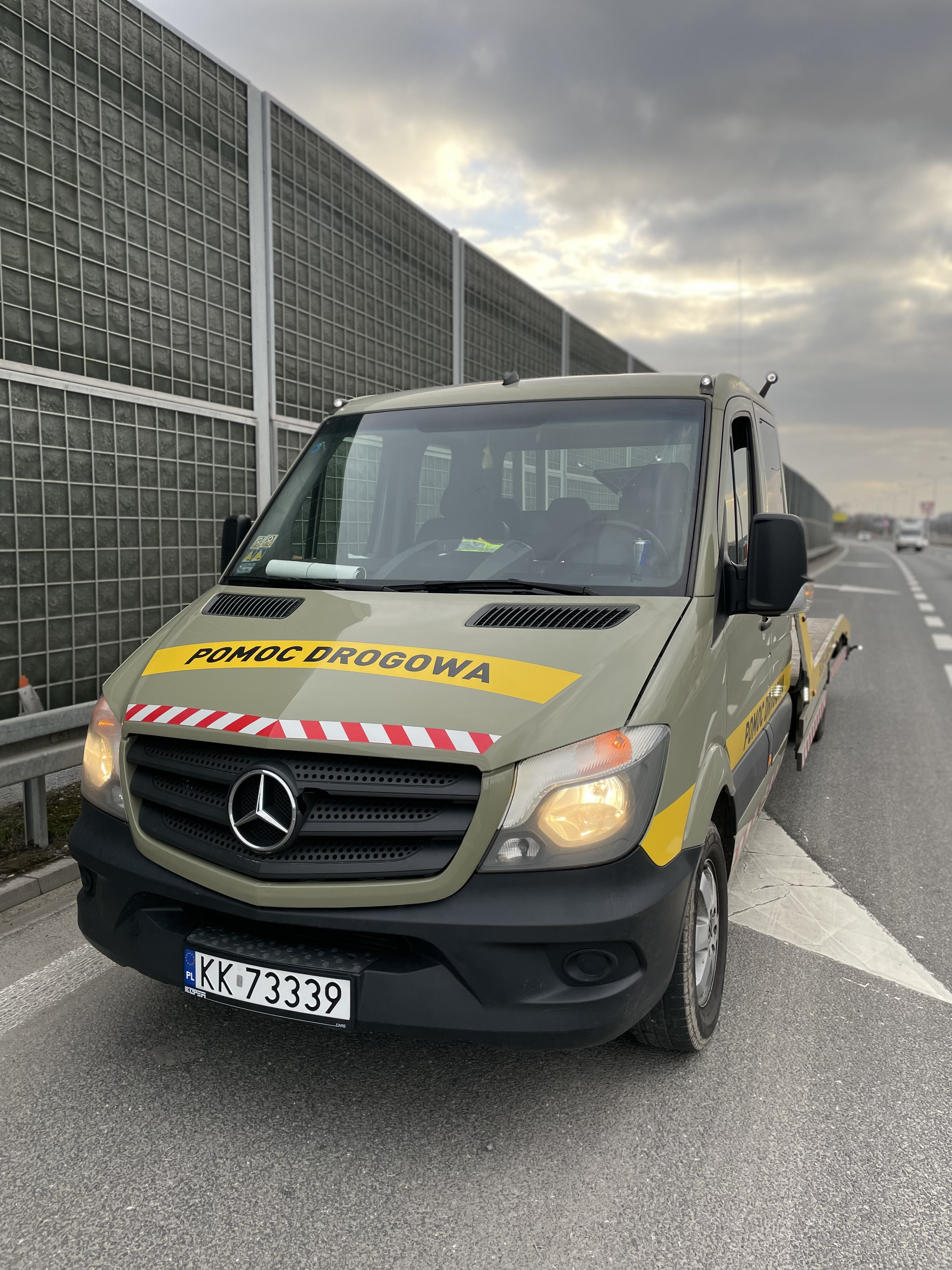 Laweta Giebułtów Pomoc Drogowa